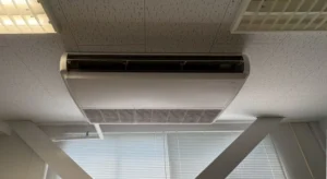 After：【東京都大田区】美容室の天吊りエアコン入れ替え工事｜早朝・深夜の対応で営業への影響はなし